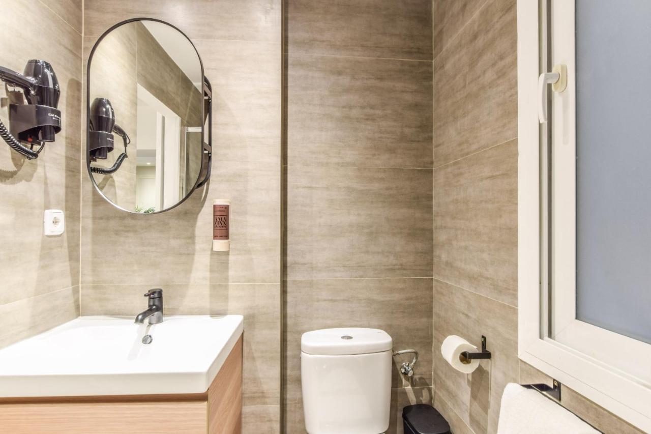 Acogedor Apartamento Gran Via -No Ascensor- مدريد المظهر الخارجي الصورة
